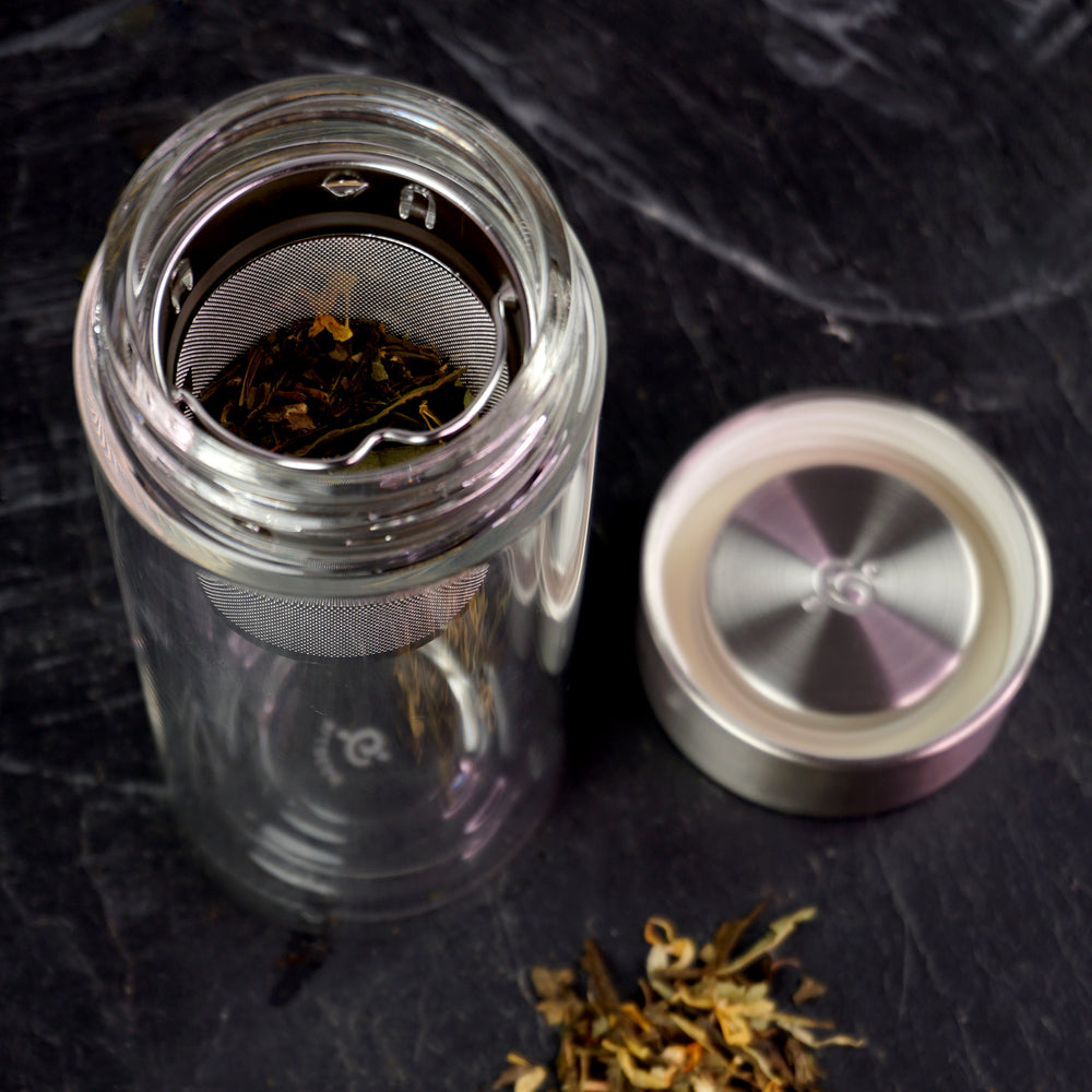 
                  
                    Bouteille à thé - avec passoire en acier inoxydable, verre à double paroi - 320 ml
                  
                